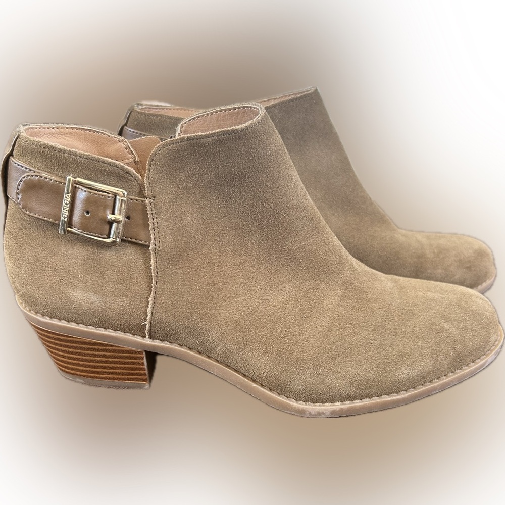 Vionic Suede Ankle Booties Buckle Zip Tan Size 7 Comfort Heel
